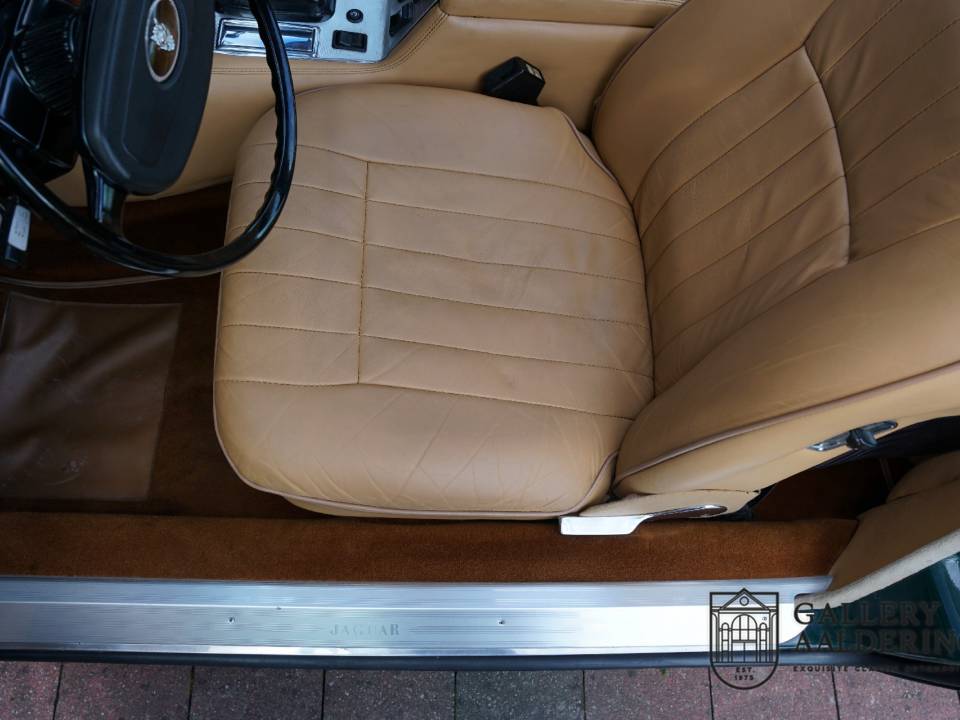 Immagine 24/50 di Jaguar XJ 6 L 4.2 (1975)