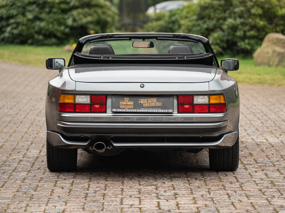 Image 23/42 de Porsche 944 S2 (1991)