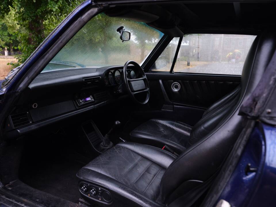 Bild 35/43 von Porsche 911 Carrera 3.2 (1989)