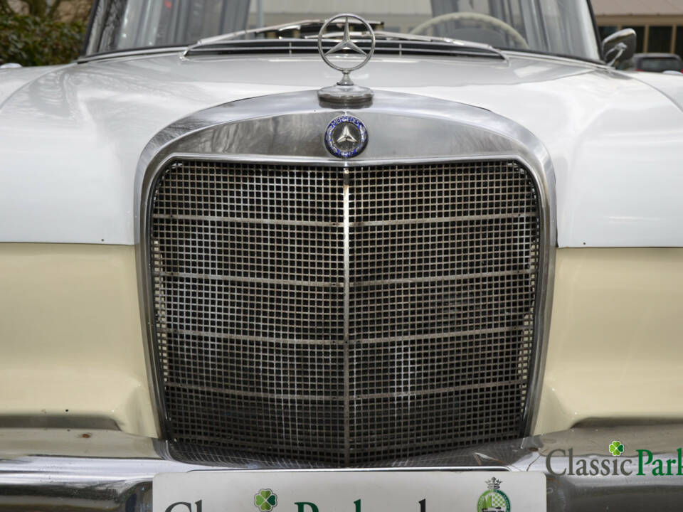 Bild 46/47 von Mercedes-Benz 190 Db (1963)