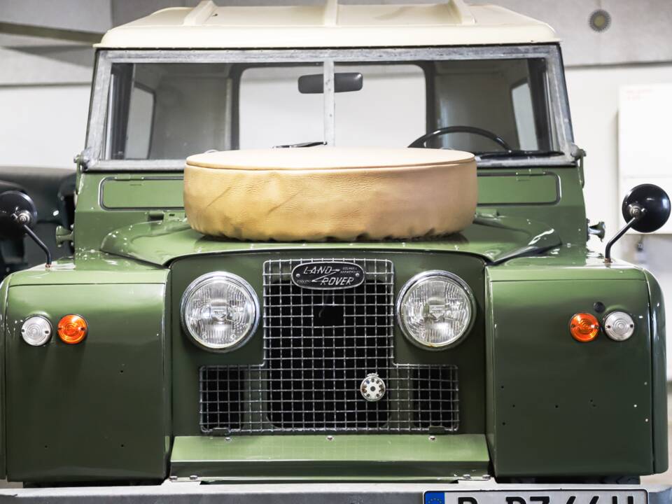 Bild 4/96 von Land Rover 88 (1961)
