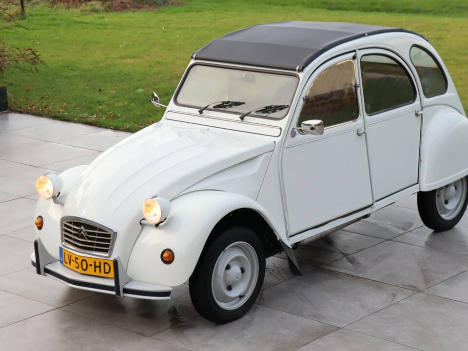 Image 48/50 of Citroën 2 CV 6 (1985)