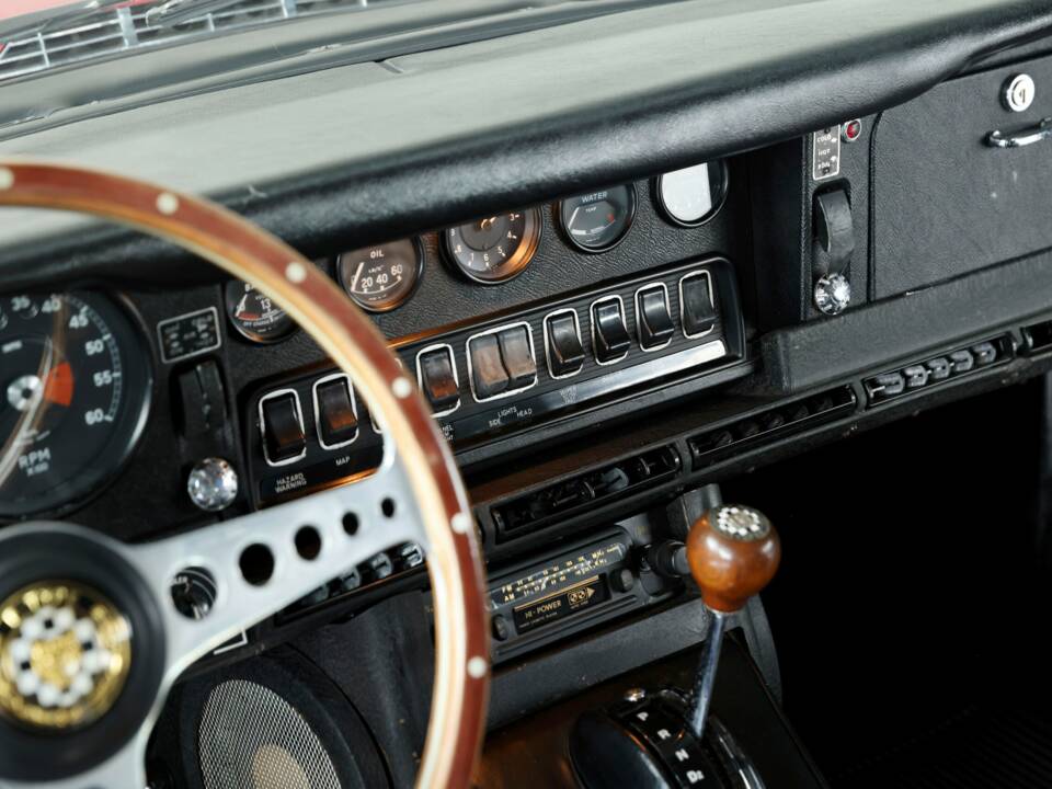 Bild 16/44 von Jaguar E-Type (2+2) (1969)