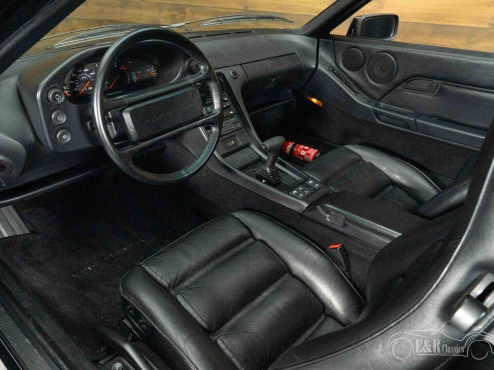 Bild 19/35 von Porsche 928 S (1986)