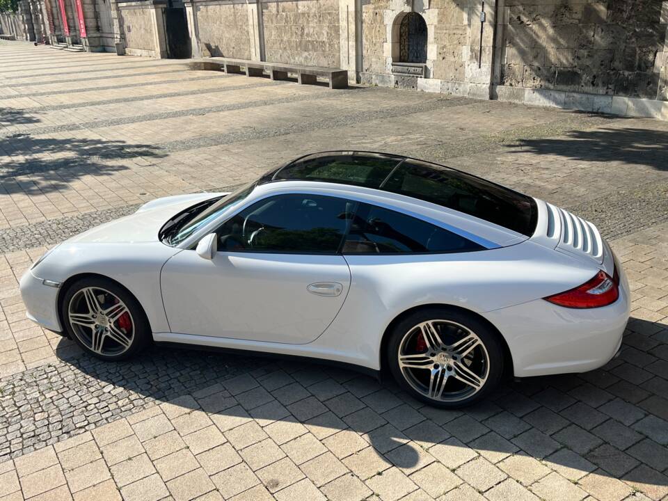 Afbeelding 3/57 van Porsche 911 Targa 4S (2010)