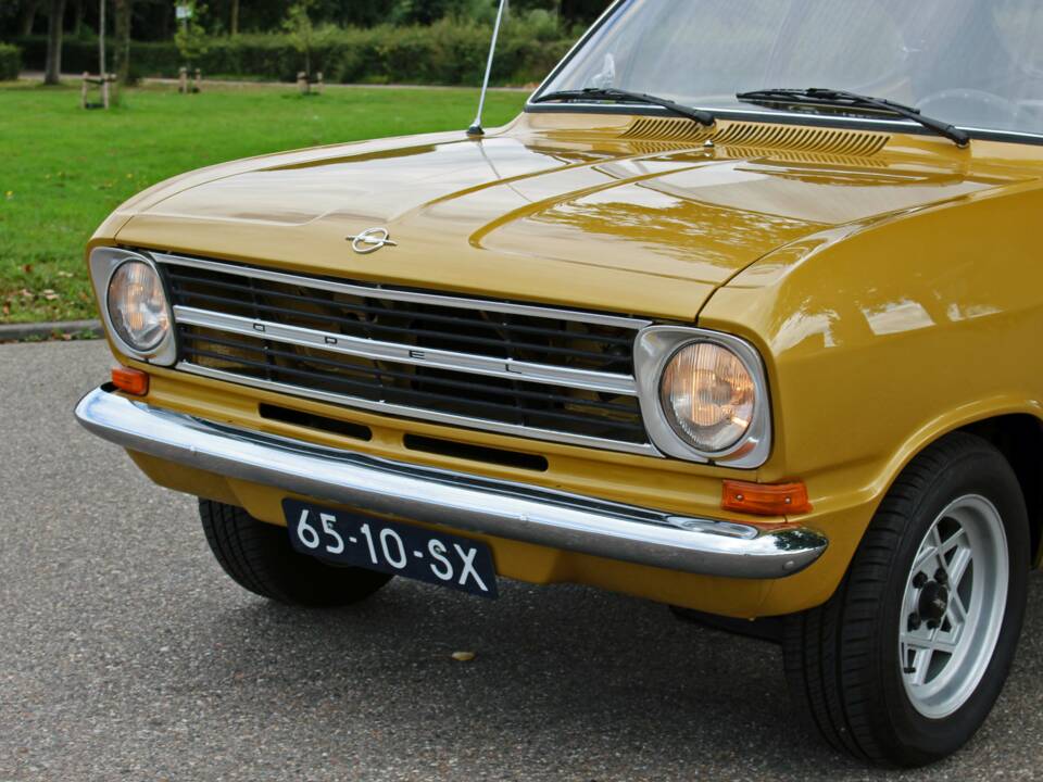 Immagine 3/38 di Opel Kadett 1,2 S (1971)