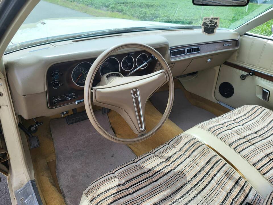 Image 2/8 of Dodge Charger SE 360 (1974)