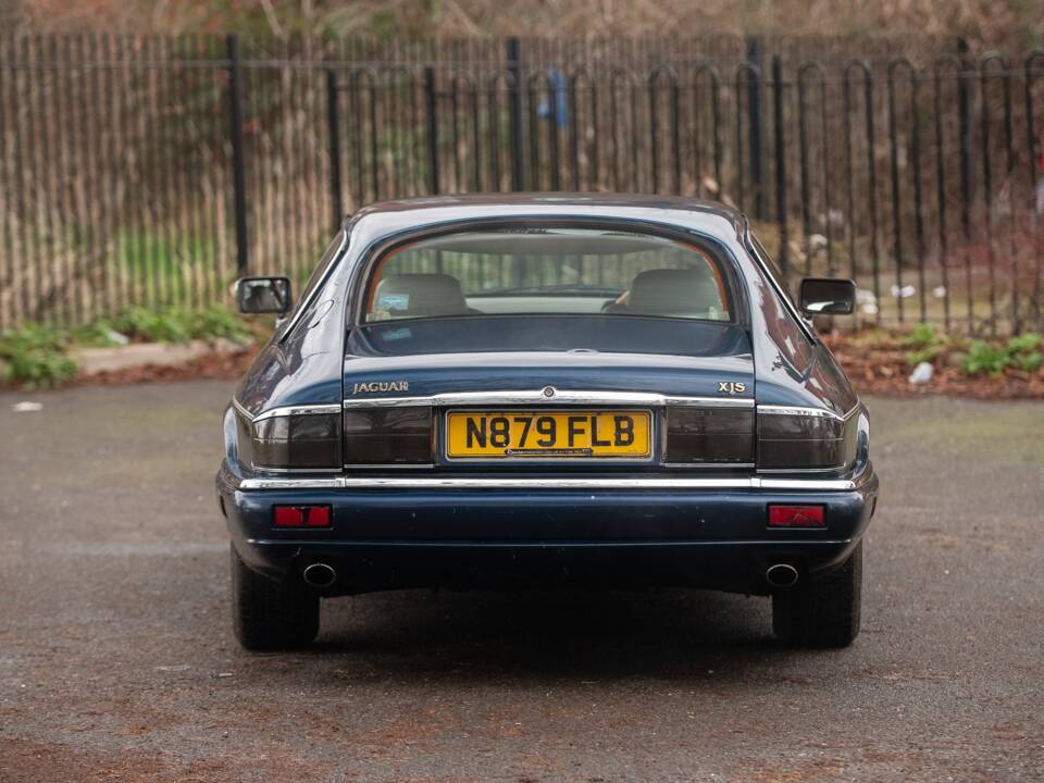 Image 15/50 de Jaguar XJS 4.0 Celebration (1995)