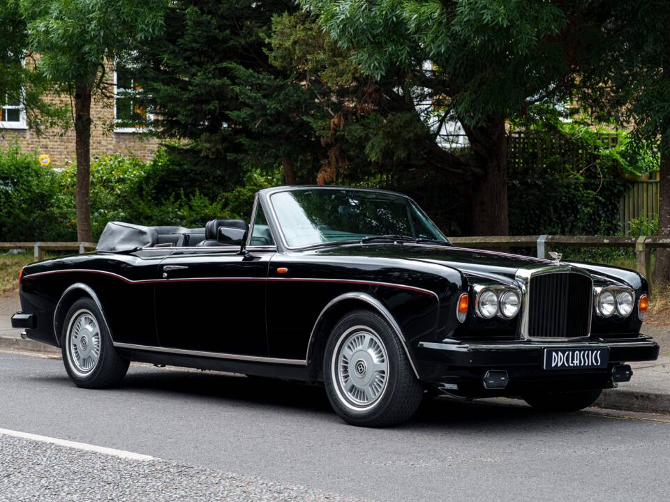 Image 2/28 of Bentley Continental (1988)