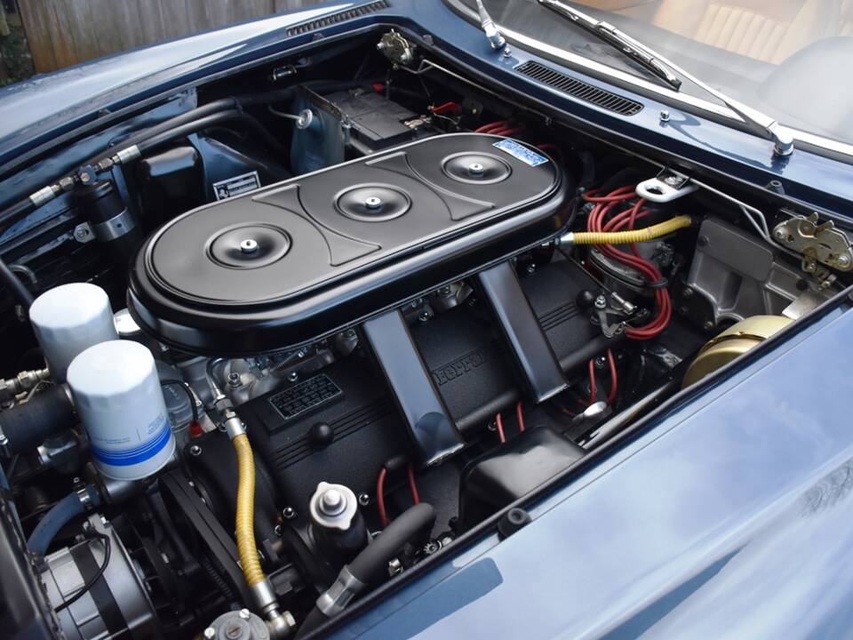 Bild 35/43 von Ferrari 365 GT 2+2 (1970)
