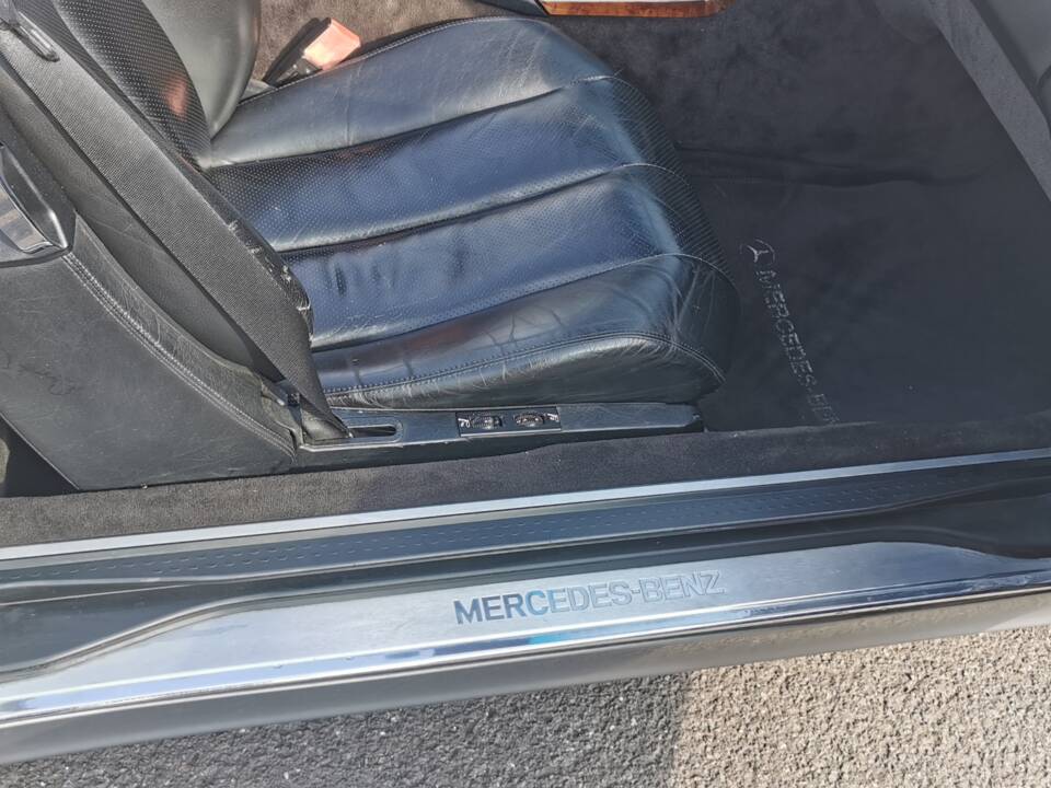 Afbeelding 15/58 van Mercedes-Benz 500 SL (1991)