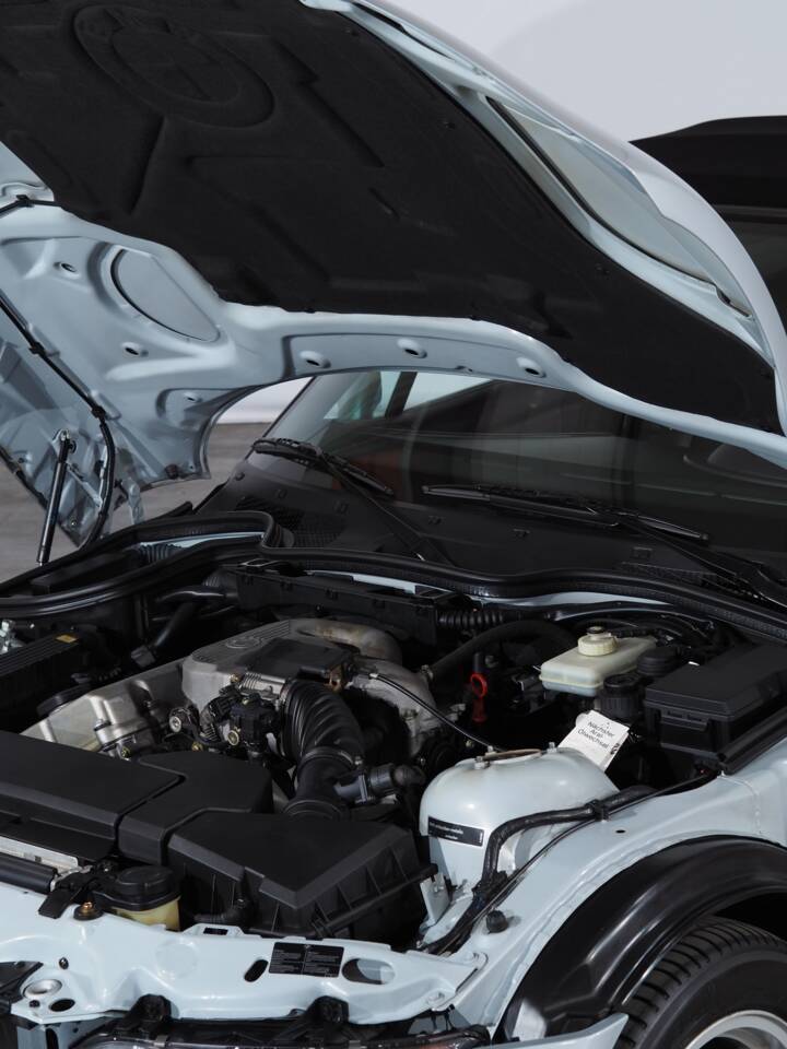 Bild 24/47 von BMW Z3 1.9 (1997)