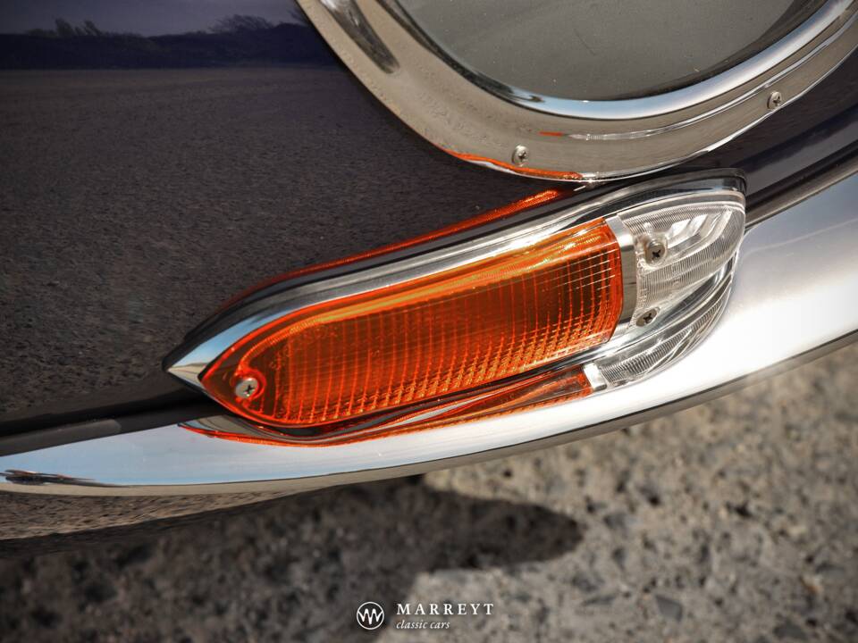Image 14/80 de Jaguar Type E 4.2 (1966)