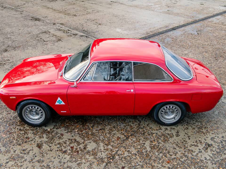 Image 9/31 of Alfa Romeo Giulia Sprint GTA (1966)