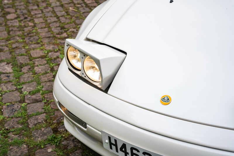 Bild 50/50 von Lotus Elan (1991)