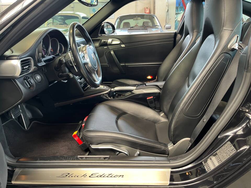Image 32/39 of Porsche 911 Carrera (2011)