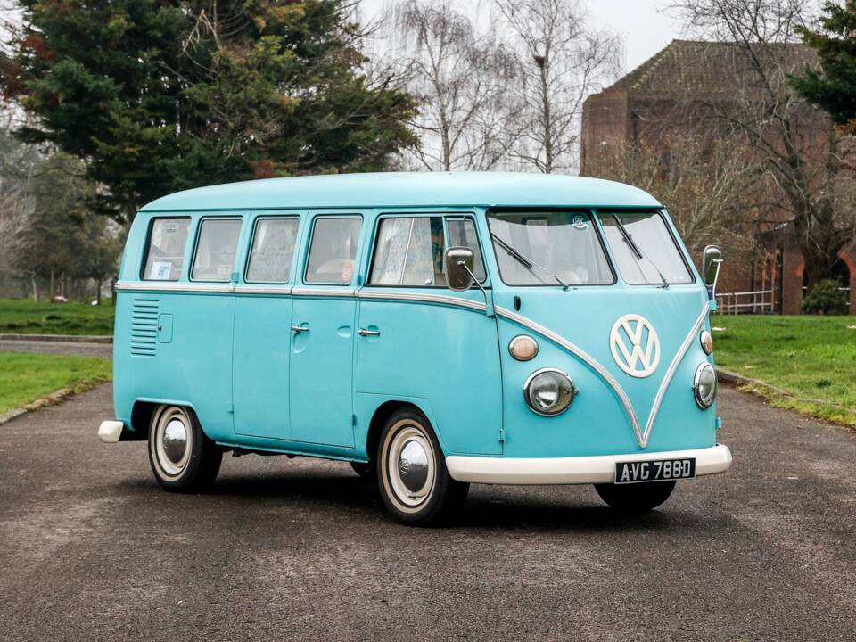 Image 1/40 of Volkswagen T2c Combi (1966)