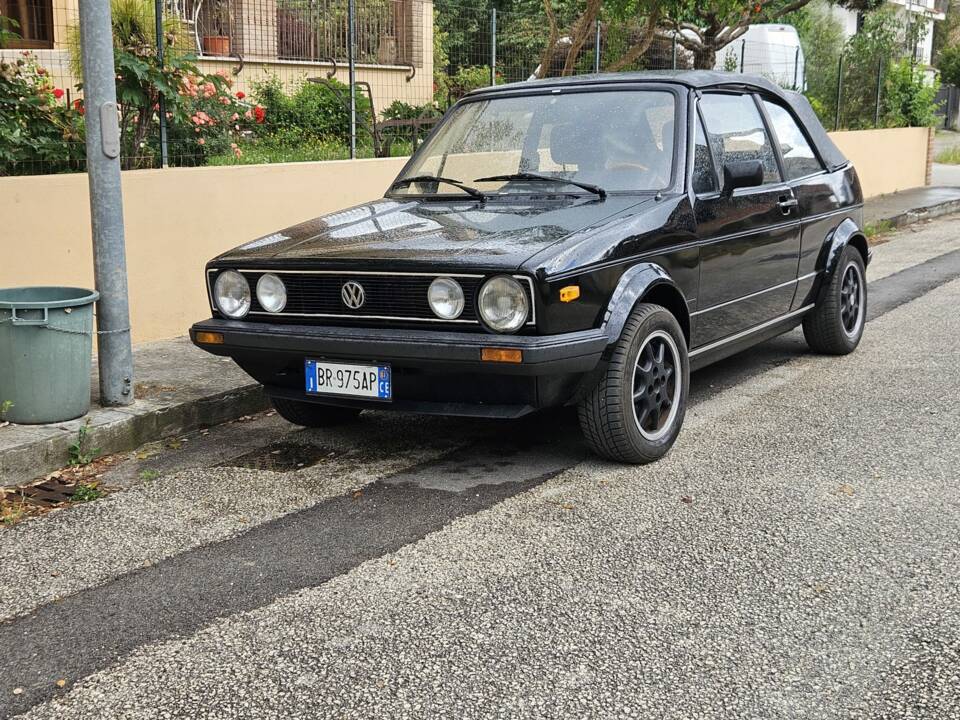 Image 12/128 of Volkswagen Golf Mk I Convertible 1.1 (1981)