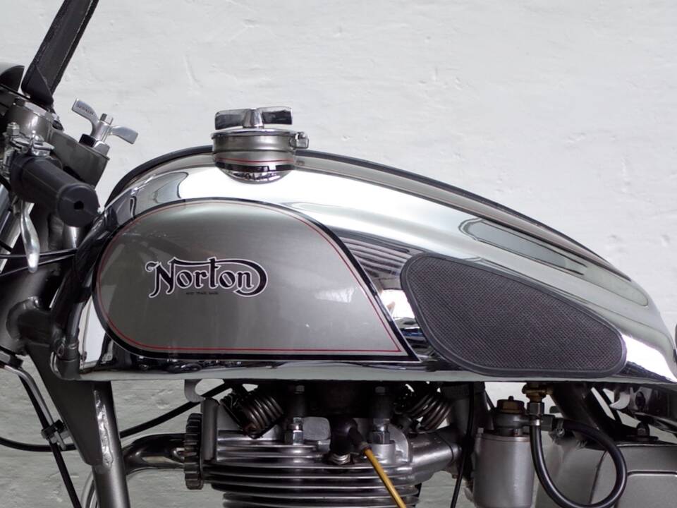 Afbeelding 18/29 van Norton International Model 40 (1954)