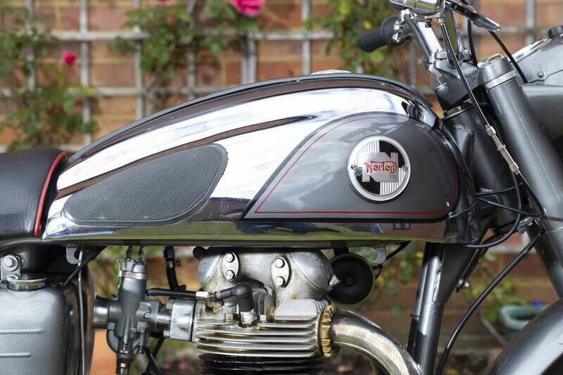Immagine 4/34 di Norton Dominator 99 (1956)