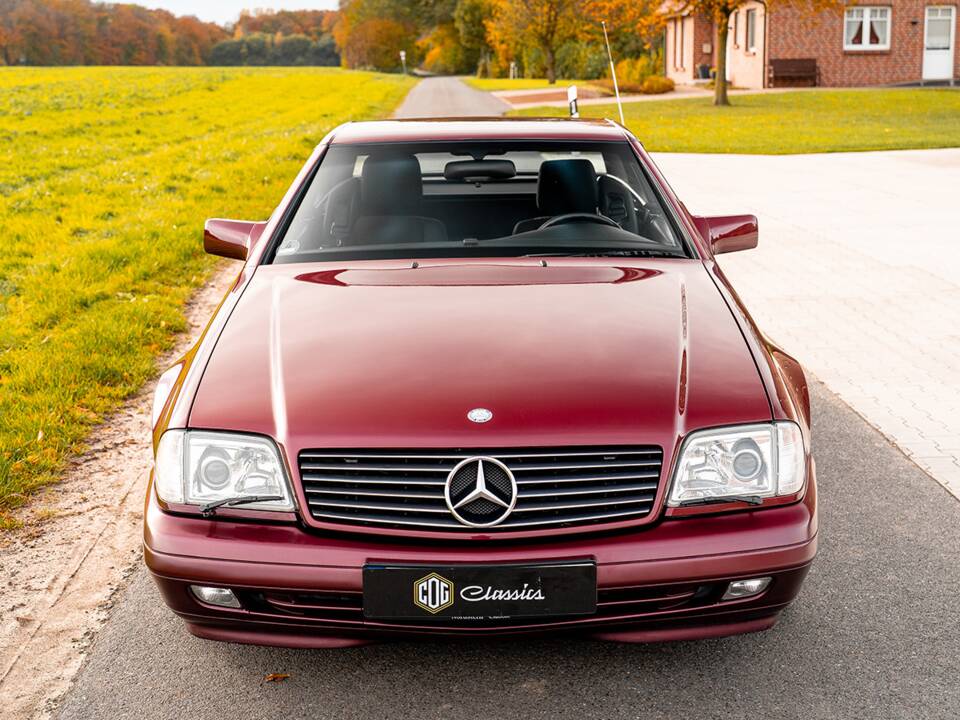 Image 10/47 of Mercedes-Benz SL 280 (1996)