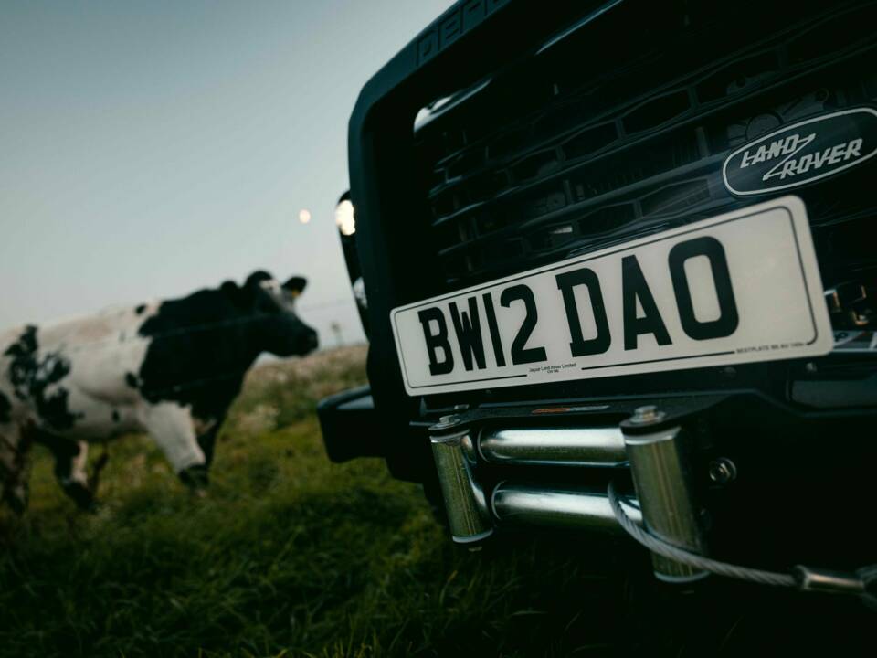 Bild 26/42 von Land Rover Defender Works V8 Trophy (2012)