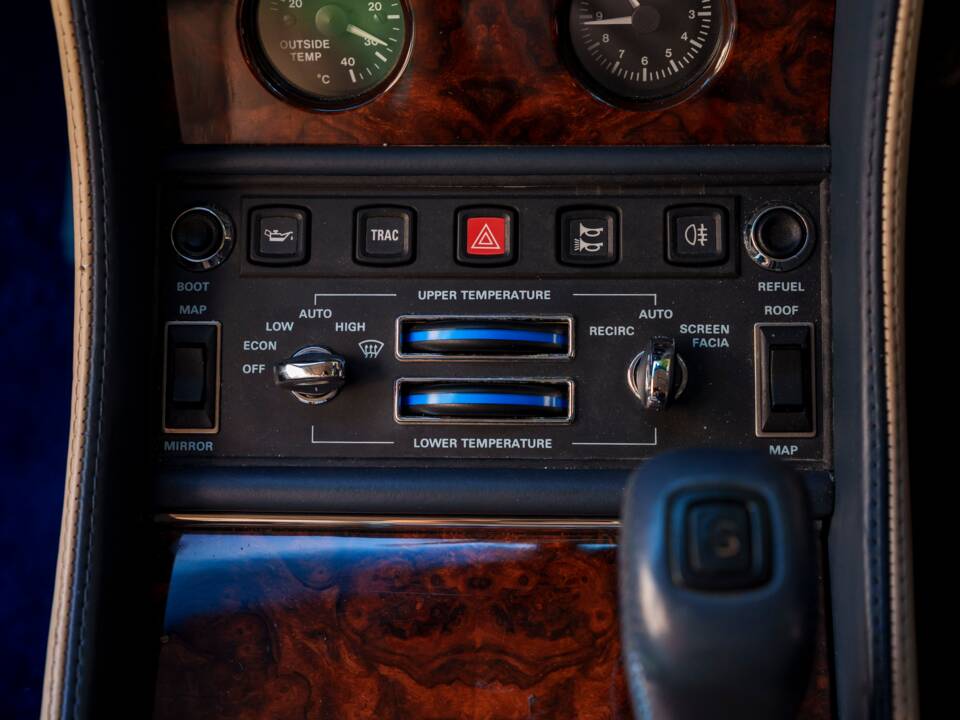 Image 20/26 of Bentley Continental R Mulliner (2001)