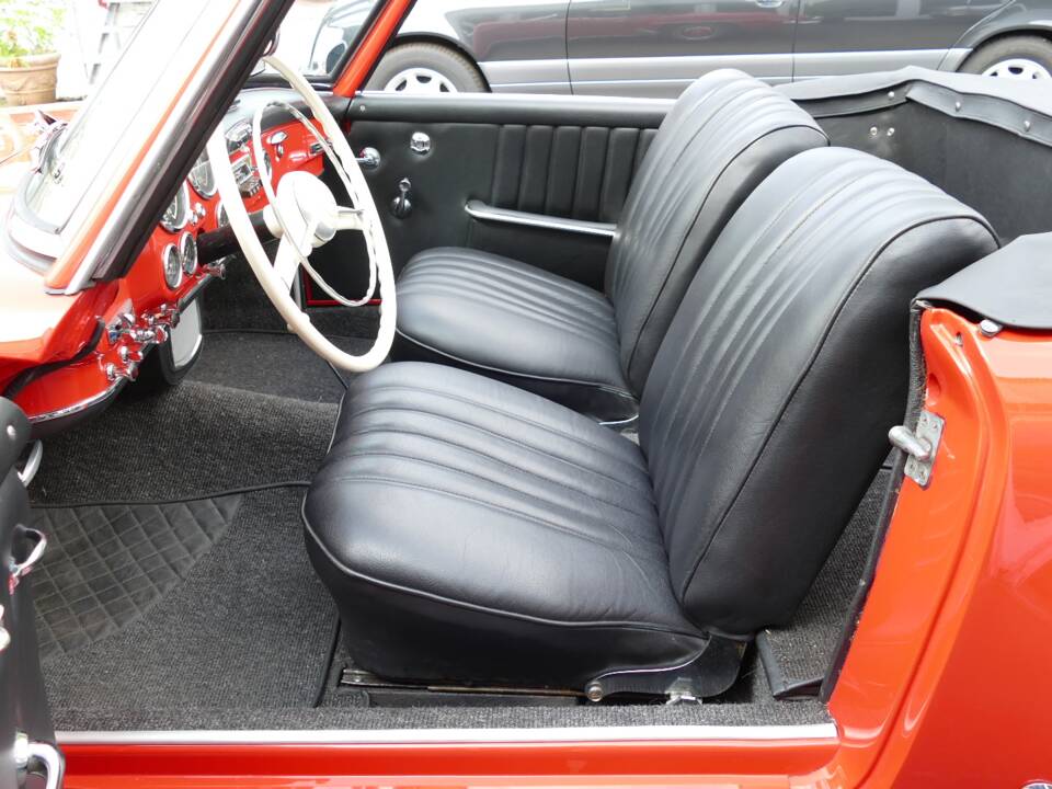 Image 15/23 of Mercedes-Benz 190 SL (1958)