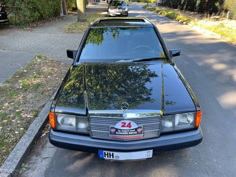 Bild 2/15 von Mercedes-Benz 190 E 1.8 (1992)