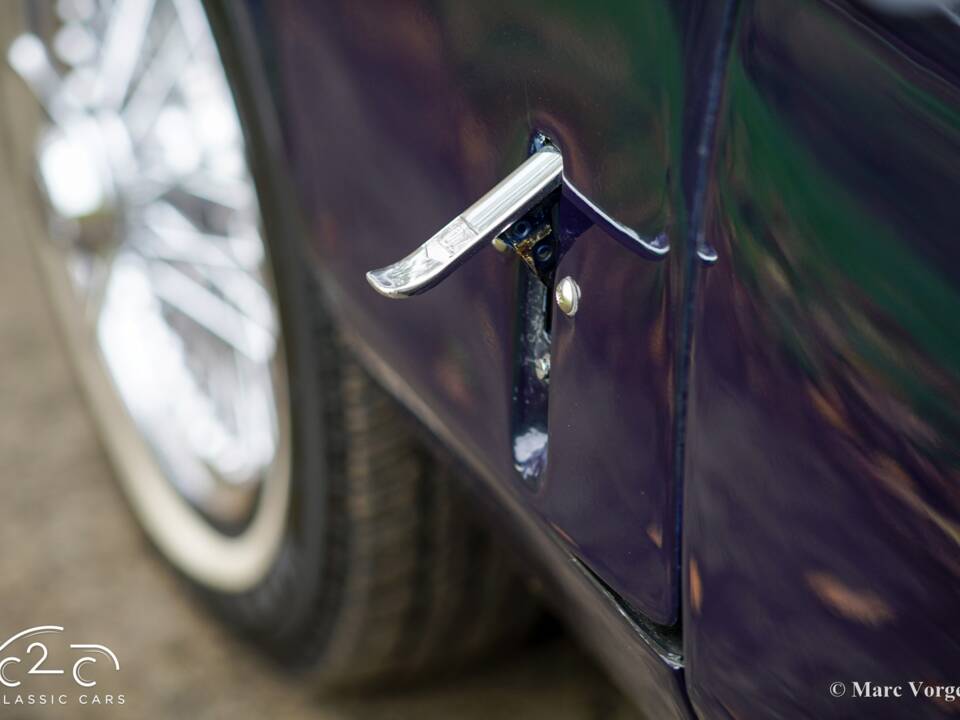 Image 37/60 of Triumph Spitfire Mk III (1970)