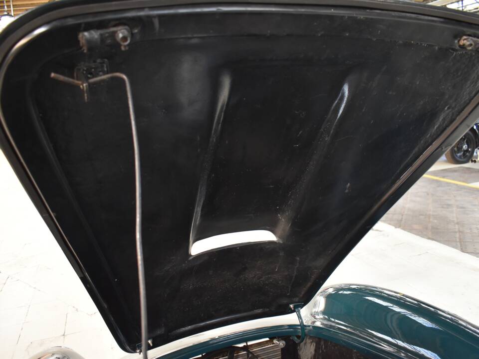 Image 34/39 of Hawk Cobra 289 (1968)