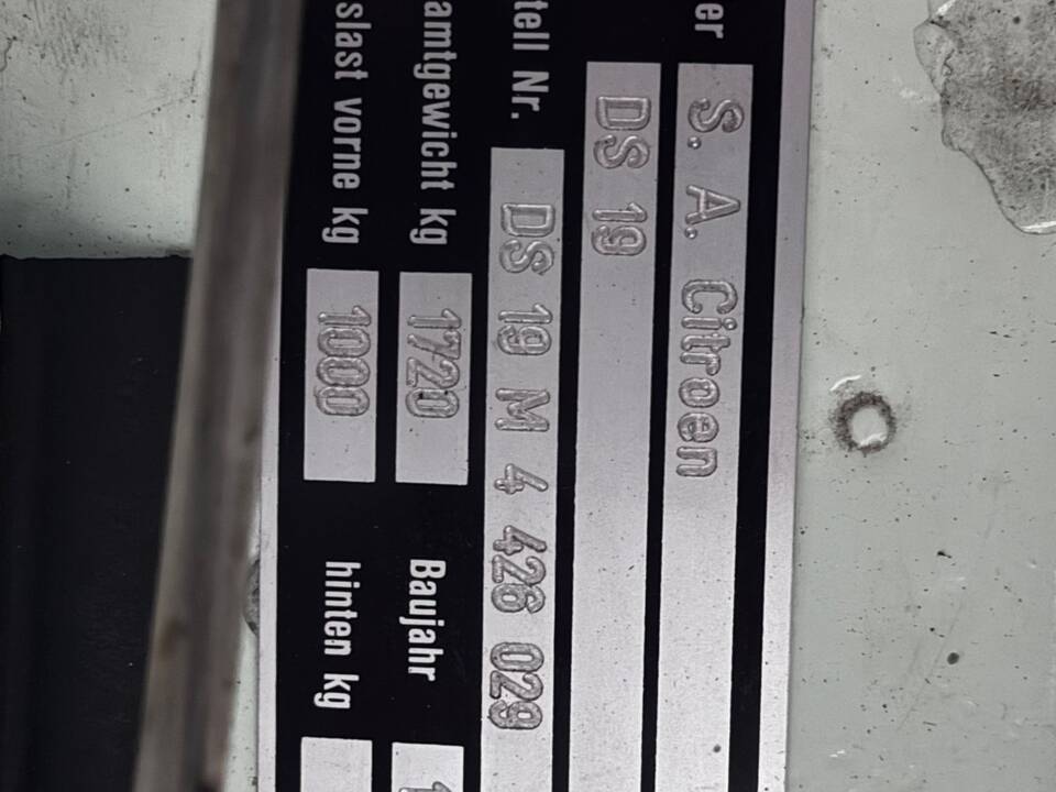 Immagine 157/165 di Citroën DS 19 Usine (1965)