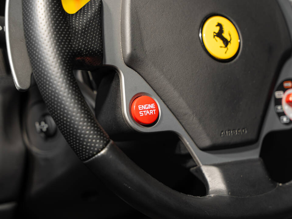 Image 41/72 of Ferrari 599 GTB (2006)