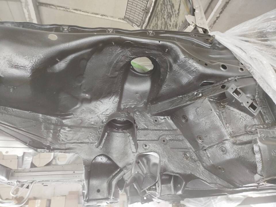 Image 14/32 de Mercedes-Benz E 320 "Final Edition" (1997)