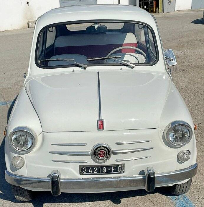 Image 3/6 de FIAT 600 D (1963)