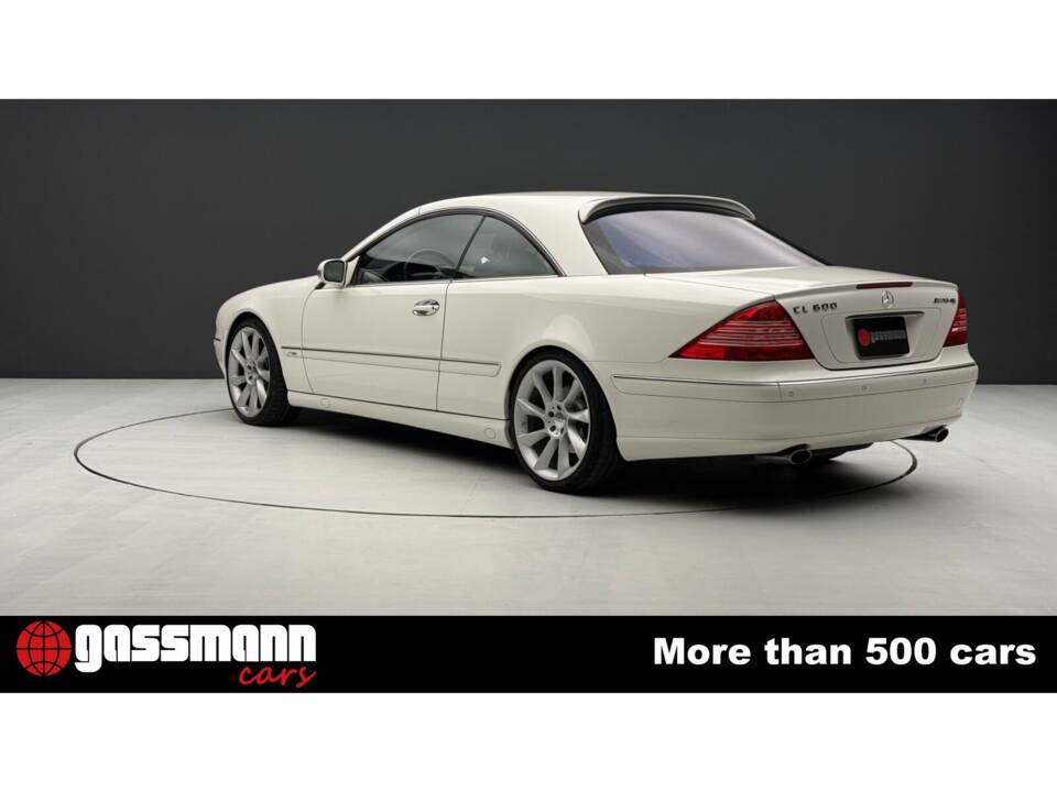 Imagen 6/15 de Mercedes-Benz CL 600 (2002)