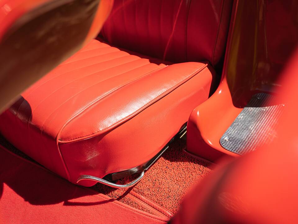 Image 30/51 of Chevrolet Corvette (1960)