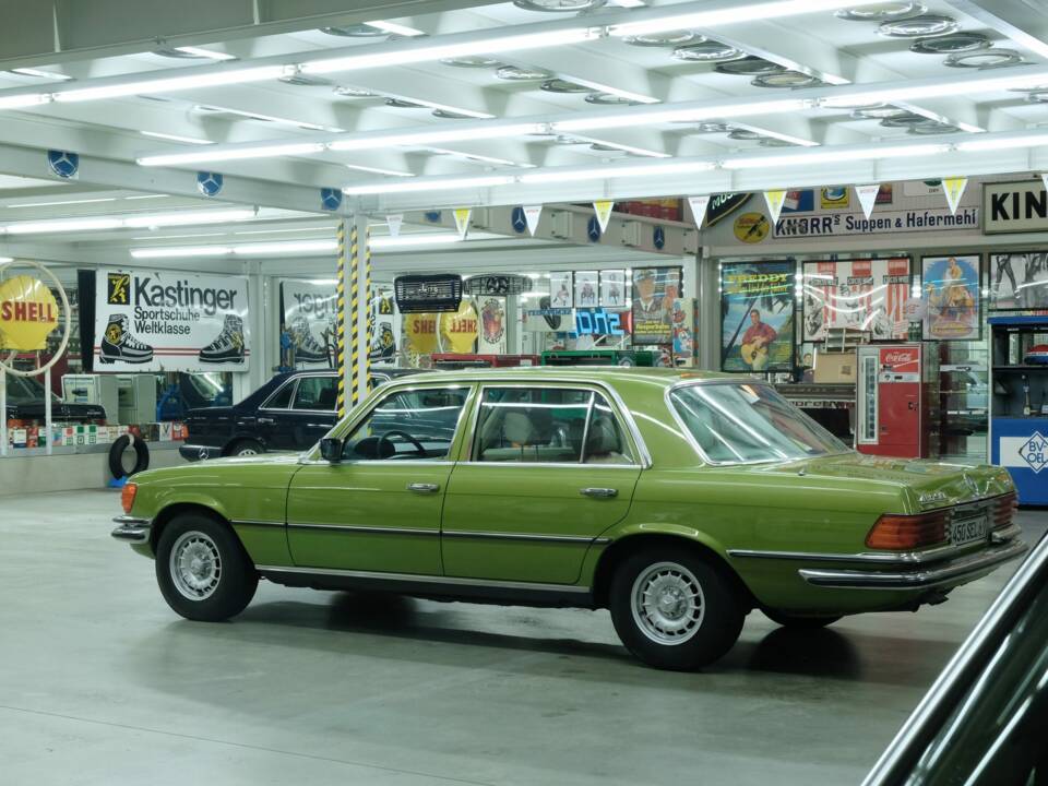 Image 8/50 de Mercedes-Benz 450 SEL 6,9 (1976)