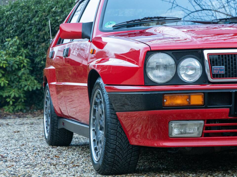 Imagen 33/50 de Lancia Delta HF Integrale Evoluzione I (1991)