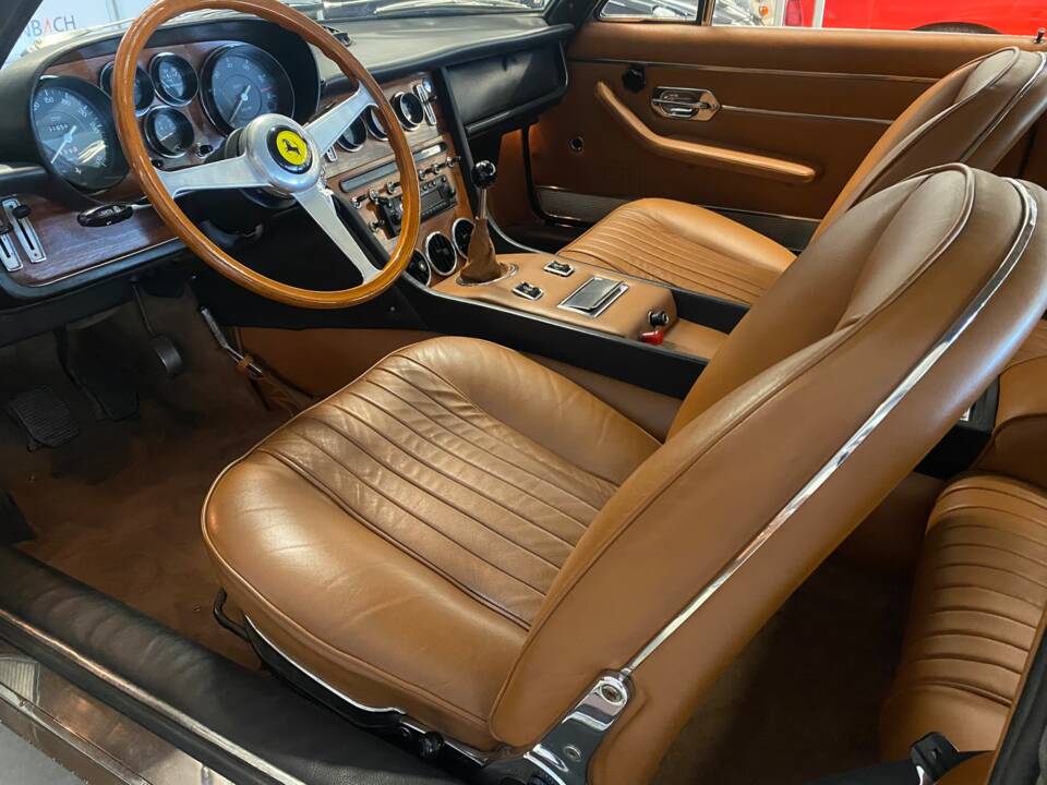 Imagen 7/12 de Ferrari 365 GT 2+2 (1970)