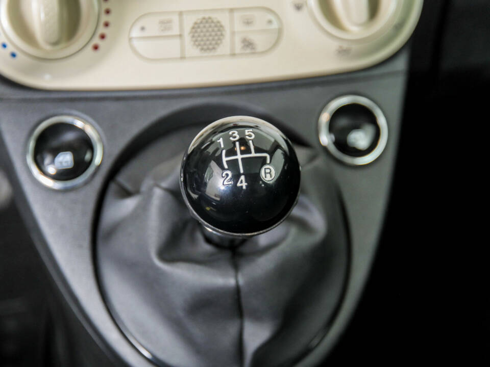 Image 27/50 of FIAT 500 (2018)