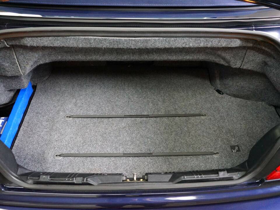 Image 31/36 of BMW 318i (1999)