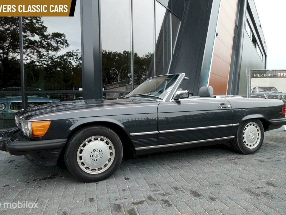 Bild 5/11 von Mercedes-Benz 560 SL (1987)