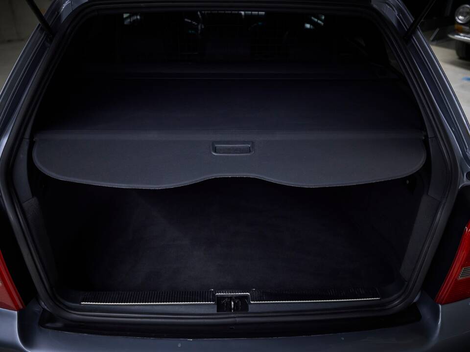 Imagen 80/100 de Audi RS4 Avant (2001)