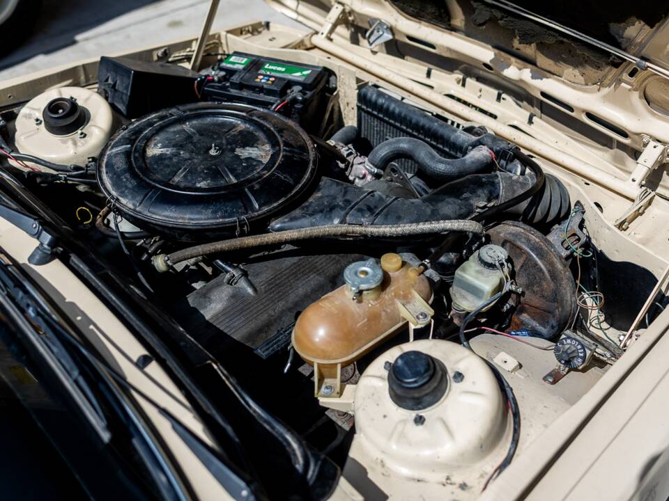 Image 47/48 of BMW 320/6 (1980)