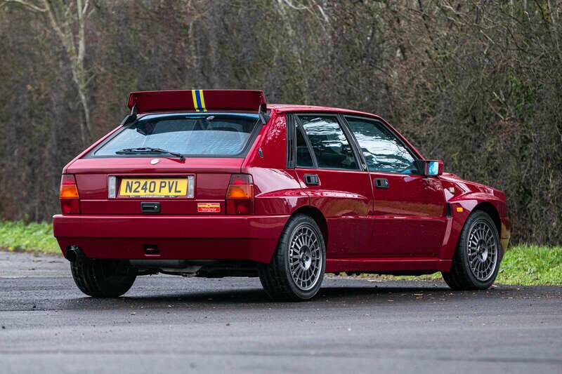 Image 4/50 of Lancia Delta HF Integrale Evoluzione II (1995)