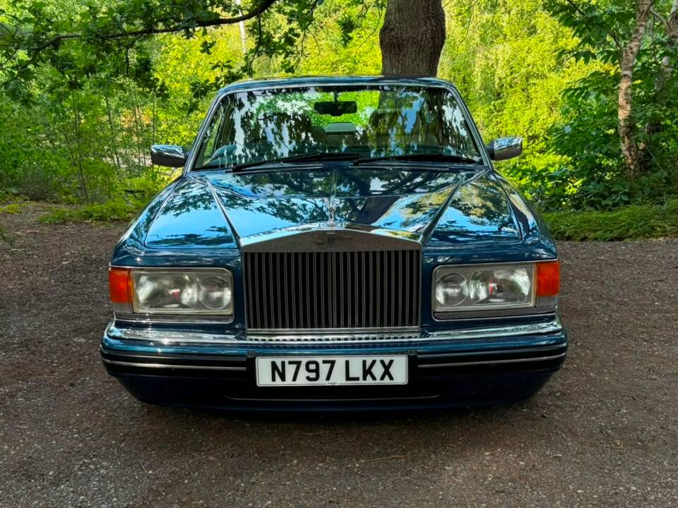 Image 6/46 of Rolls-Royce Silver Spirit III (1996)