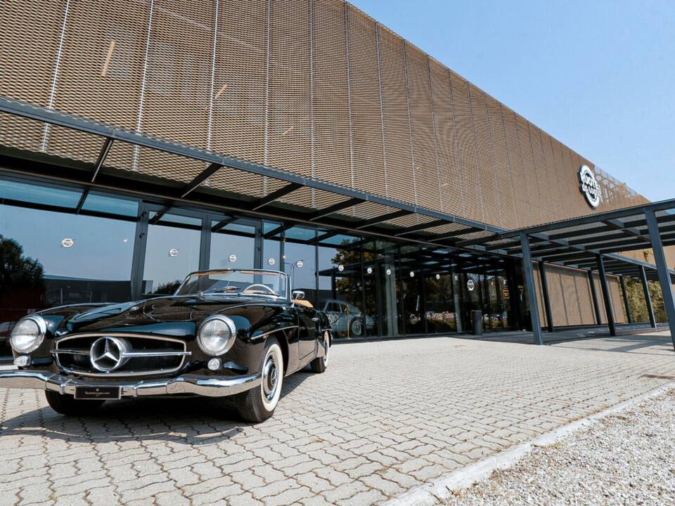 Image 12/42 of Mercedes-Benz 190 SL (1961)