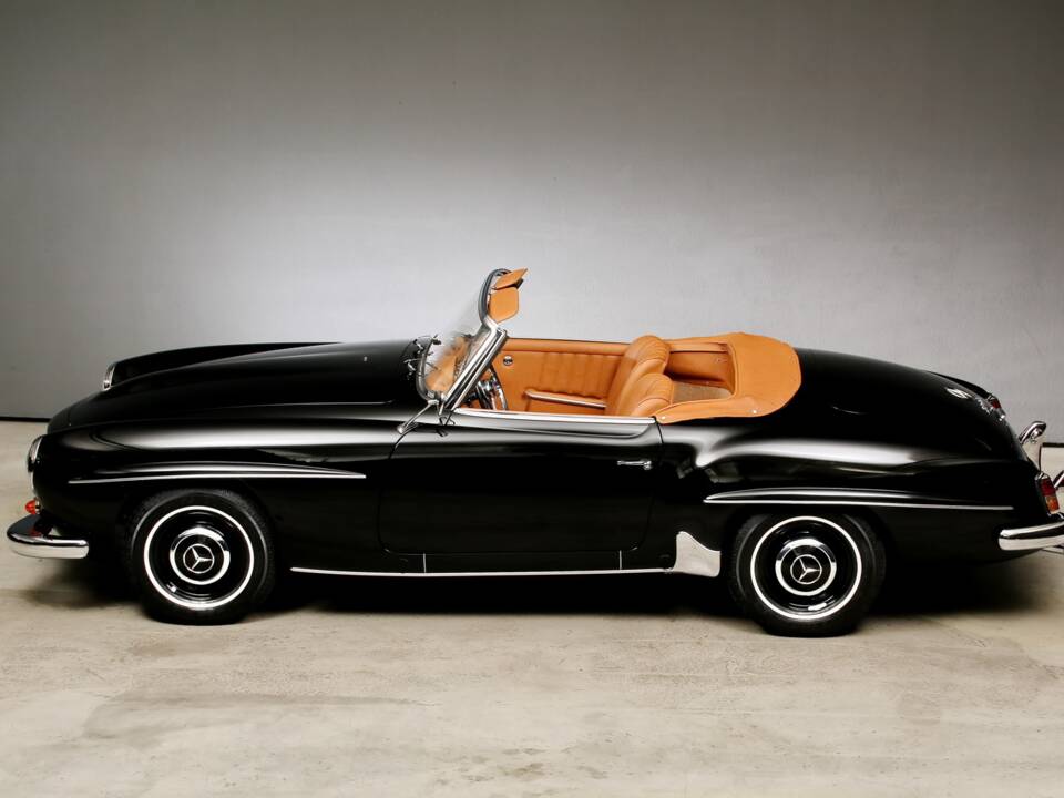 Afbeelding 3/27 van Mercedes-Benz 190 SL (1960)