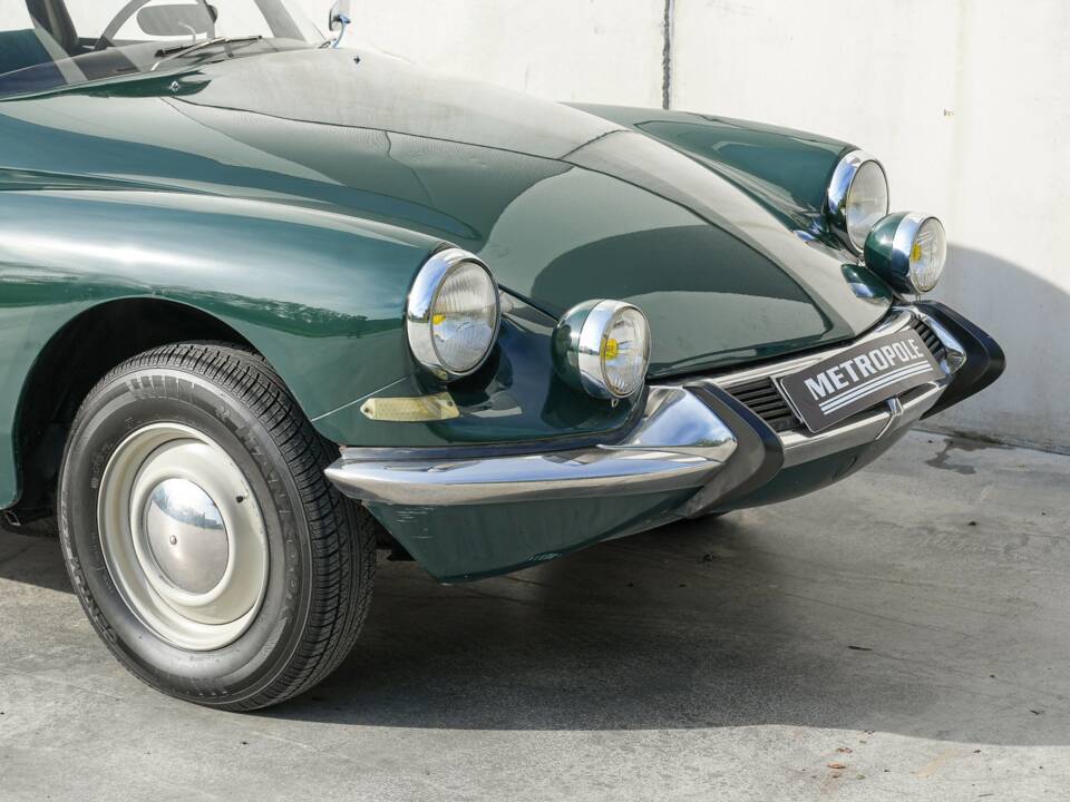 Image 36/43 of Citroën ID 19 Break (1967)
